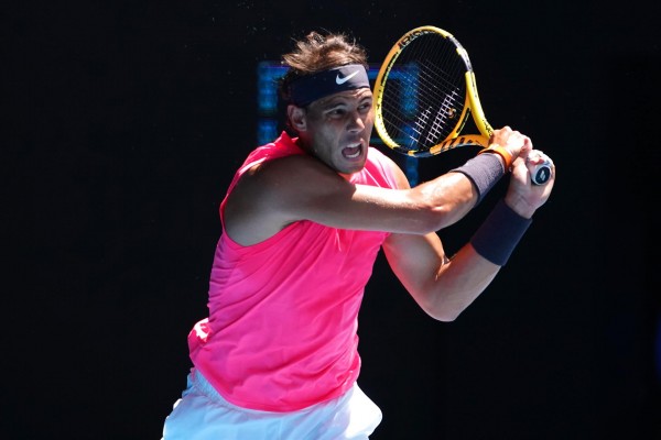 Rafa Nadal arrolla a Pablo Carreño para entrar en octavos del Abierto de Australia