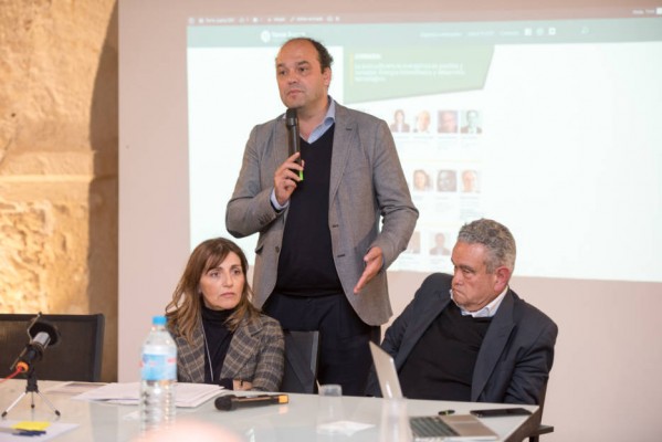 Pedreño completa la financiación para desarrollar 'chatbots' con un 'all stars' de inversores