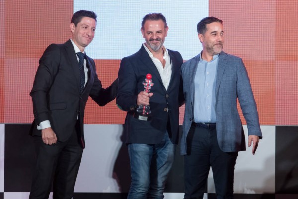La firma textil Tex Athenea incorpora a su consejo a la segunda generación familiar