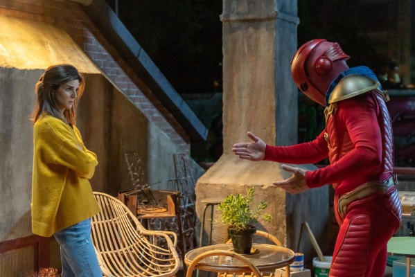 'El vecino': Costumbrismo y superhéroe