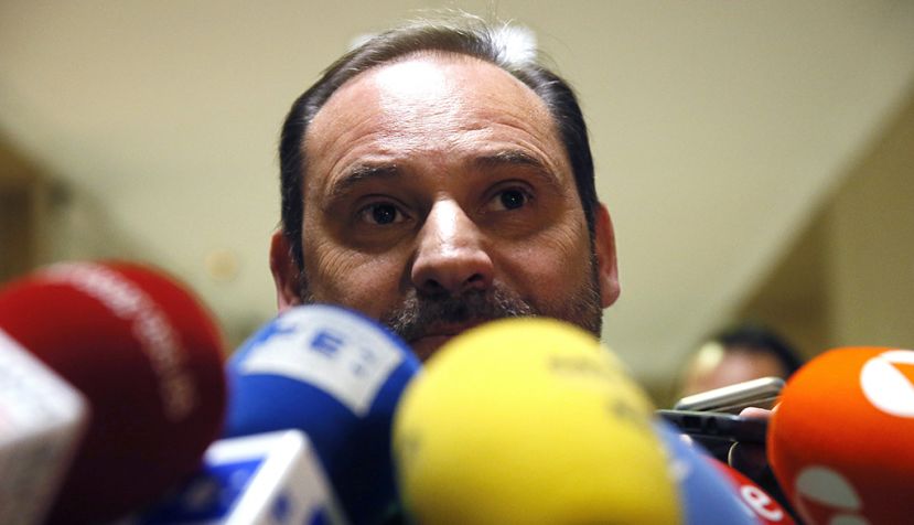 El poder valenciano sufre en Madrid: Ábalos, criticado por verse con la 'número dos' de Maduro