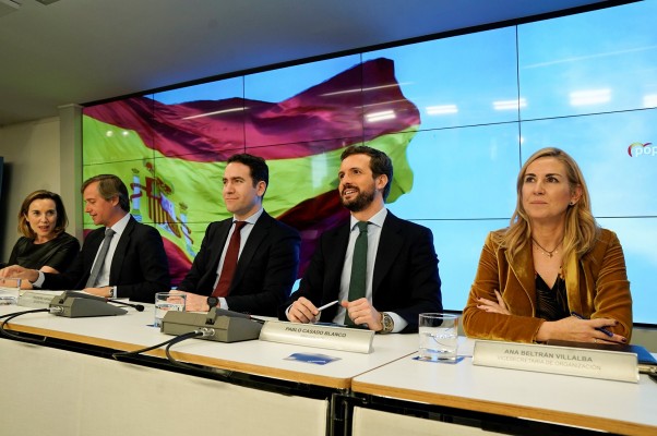 El PP presenta en toda España una moción de apoyo a Guaidó y pide la dimisión de Ábalos 