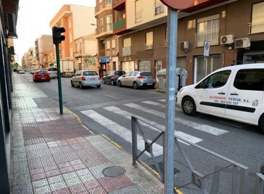 Los nuevos carril bus de Elche también eliminarán una quincena de aparcamientos y carriles de circulación