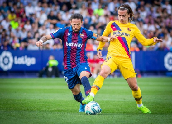 El Levante visita a un Osasuna con necesidad de ganar en El Sadar