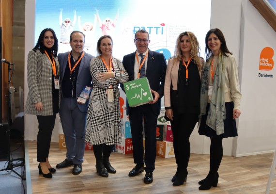 Benidorm activará el servicio PATTI de atención sanitaria turística inteligente para mayores
