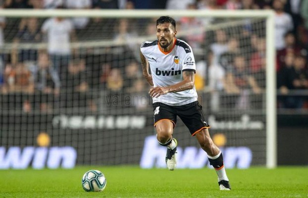 La renovación de Garay a expensas de la firma