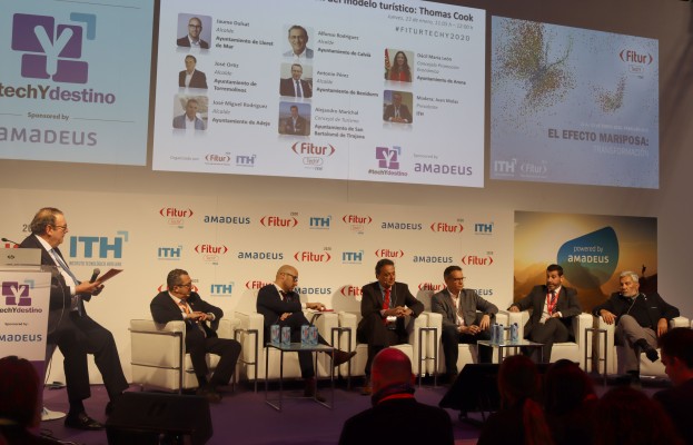 Los ayuntamientos piden recursos para afrontar la transformación tecnológica de los destinos