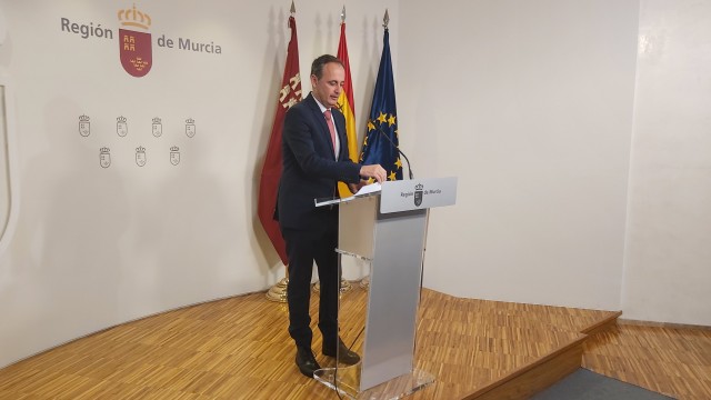 Celdrán ve con malos ojos la subida del salario mínimo: 