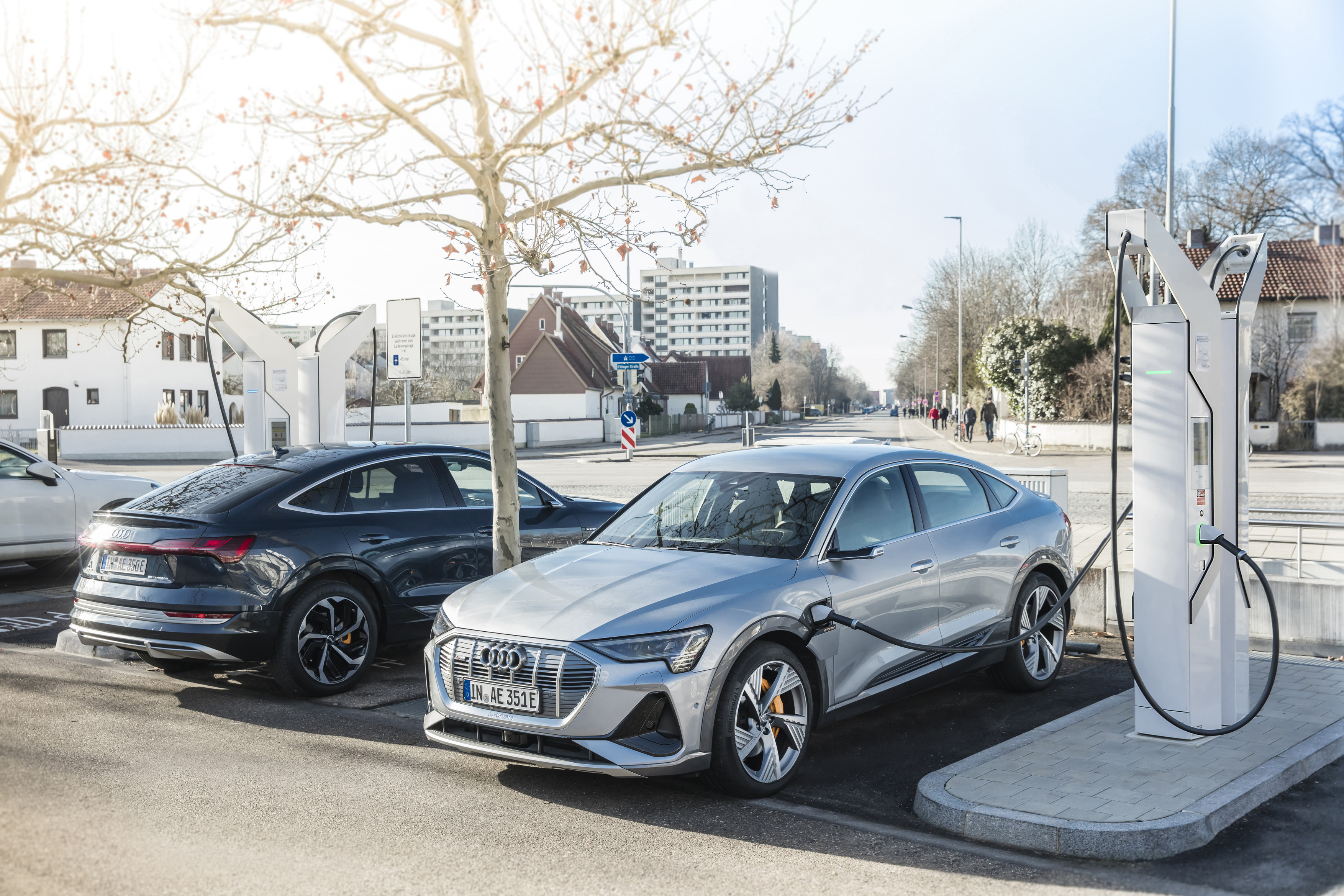 Audi invierte alrededor de 100 millones de euros en infraestructura de recarga en sus factorías