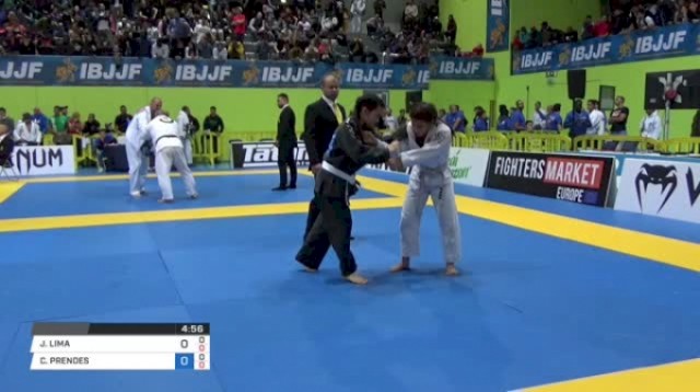 La cartagenera Carlota Prendes, de 18 años, logra el título europeo absoluto de jiu jitsu en Portugal