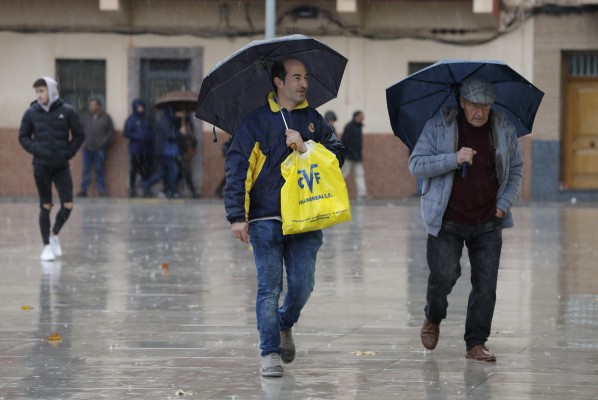 Vila-real suspende las clases en el colegio José Soriano por
los efectos del temporal