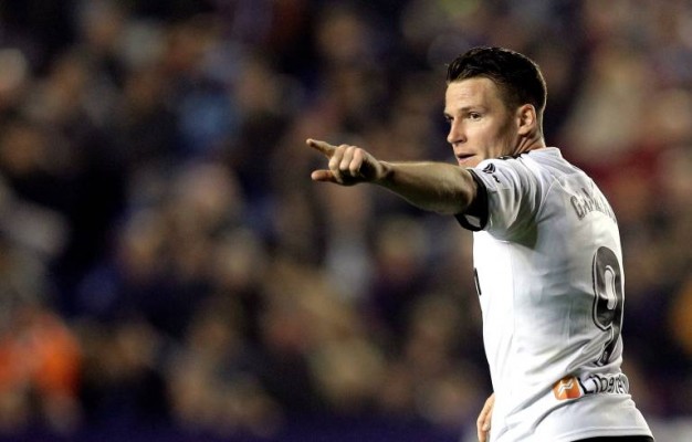 ESPN: Gameiro, alternativa del PSG si sale Cavani