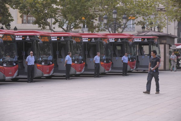 Más salario, descansos y prejubilaciones, exigencias de los sindicatos de la EMT para el nuevo convenio