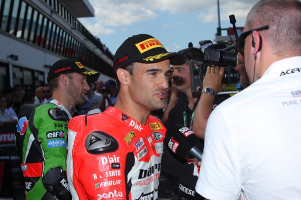 Álvaro Bautista y Xavi Forés, representación española en el Mundial de Superbike
