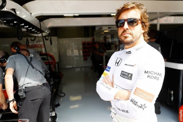 Fernando Alonso saldrá último en Silverstone por las mejoras de motor