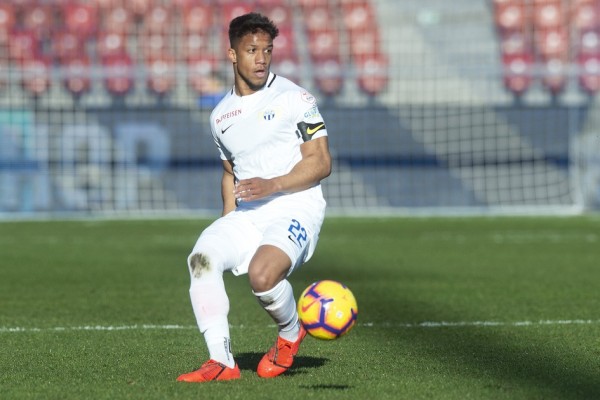 Kevin Rüegg, ofrecido al Valencia CF para reforzar el lateral