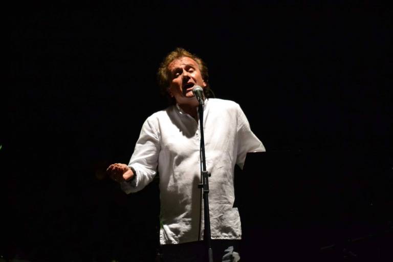 Bosko Beuk actuará en el Teatro del Raval acompañado por el coro 'Voces de ayer' 