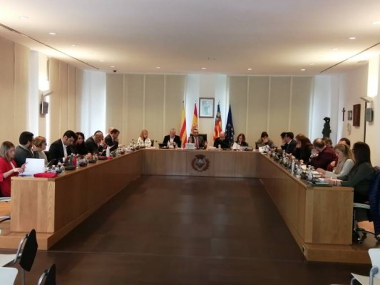 Vila-real será el único municipio del triángulo azulejero en contener el gasto para reducir deuda