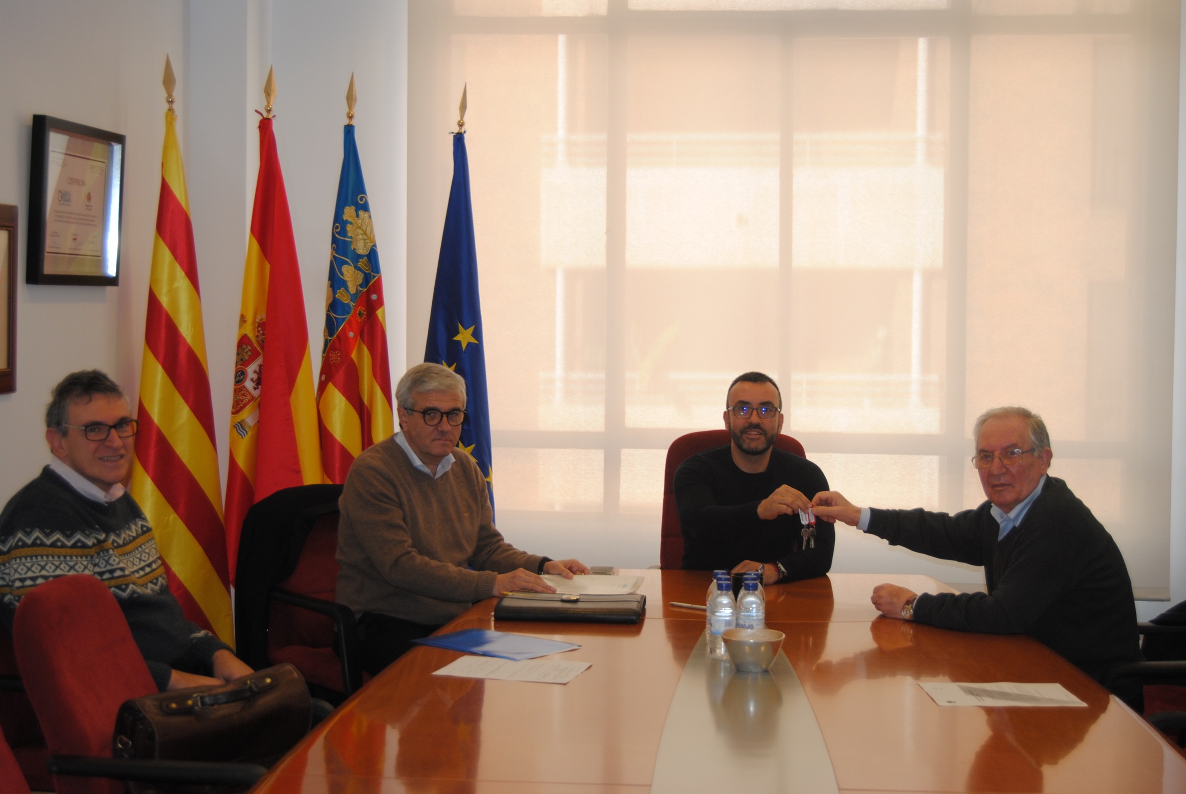 Vila-real compra un local a la Fundación Flors para descentralizar los servicios sociales municipales