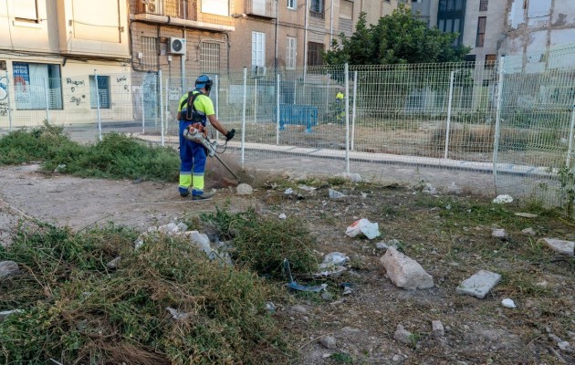 El ayuntamiento avisa a los dueños de los solares del casco antiguo de que construyan o vendan a riesgo de ser sancionados