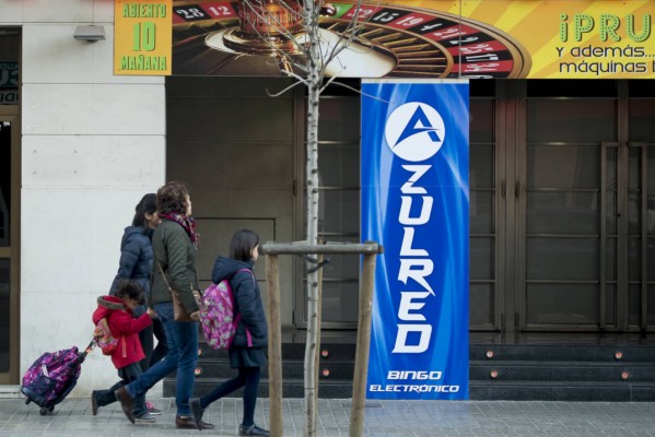 6.027 máquinas de apuestas y 25.918 tragaperras: el sector privado se la juega en la Comunitat en 2020