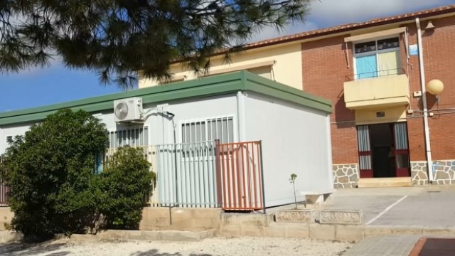 Más de una década de intentos después, Elche eliminará en 2020 sus primeros barracones