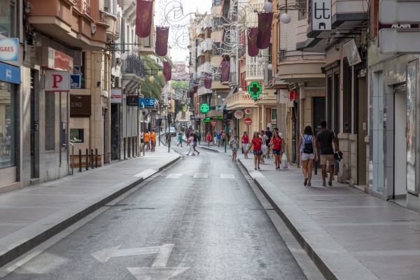El bipartito de Elche levanta la suspensión
de la licitación de la peatonalización
de la Corredora 
