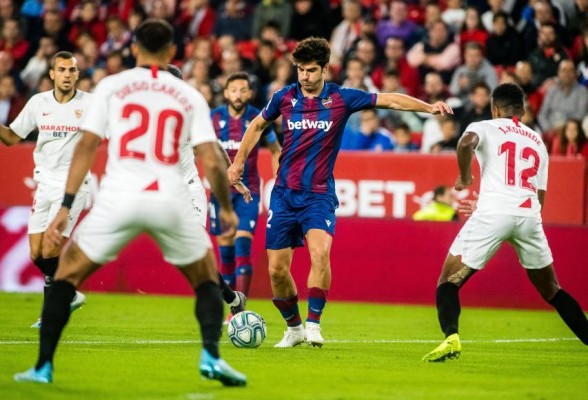 El Levante quiere mantener a raya a un Alavés muy necesitado