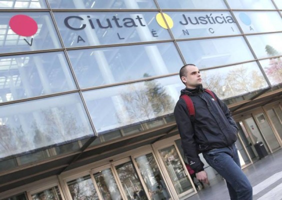 Una trabajadora de la SGAE niega que China pagara las exposiciones de Rablaci, el hijo de Císcar