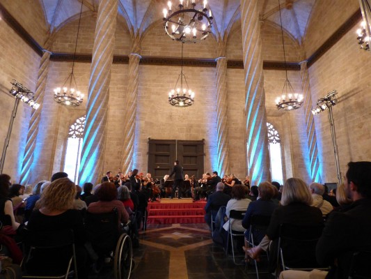 La orquesta de València interpreta a Bruckner en La Lonja