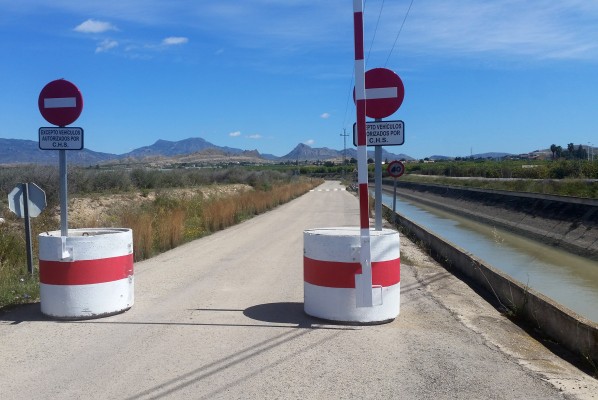 Asecom reivindica el uso de las carreteras de servicio del Trasvase que la CHS ha cerrado