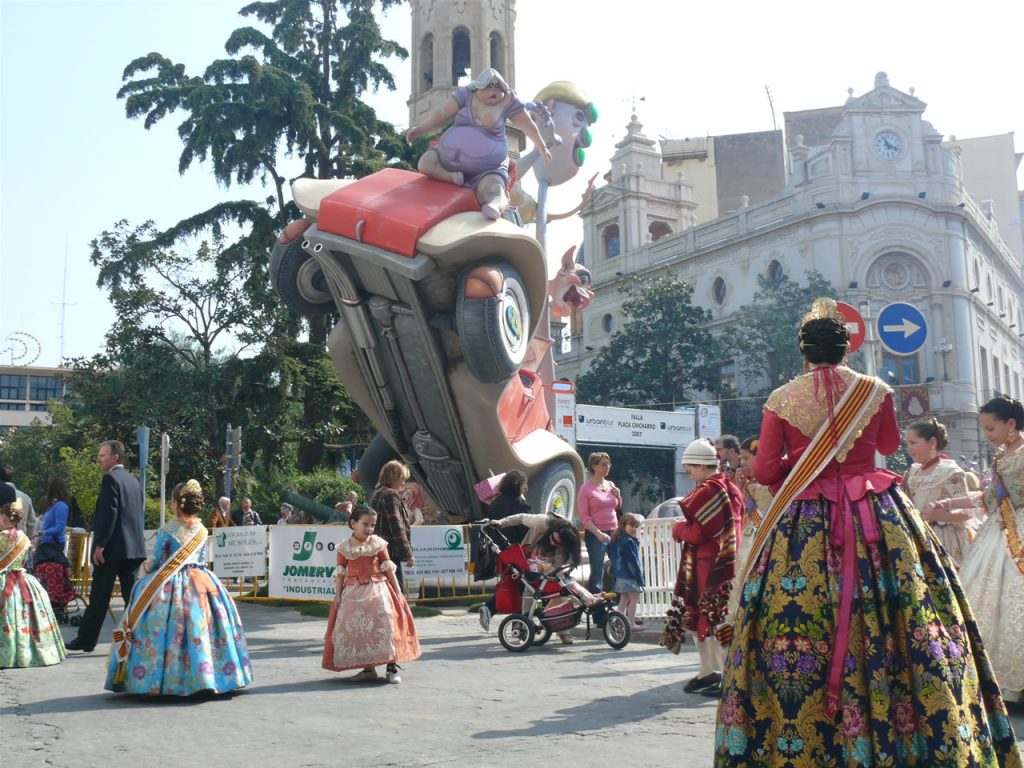 El PP propone al PSPV convertir en festivo el 20 de marzo para disfrutar de las Fallas