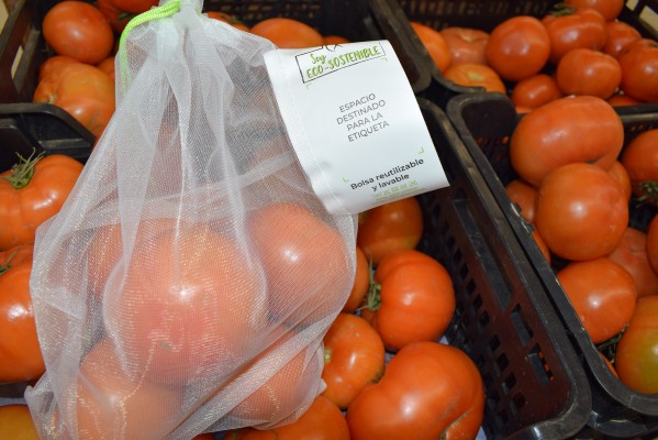 Hiperber incorpora bolsas reutilizables en su sección de frutas y verduras
