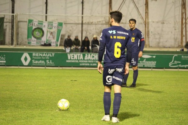 El UCAM CF, con su habitual inconsistencia, pierde en Sanlúcar un partido que empezó ganando (2-1)