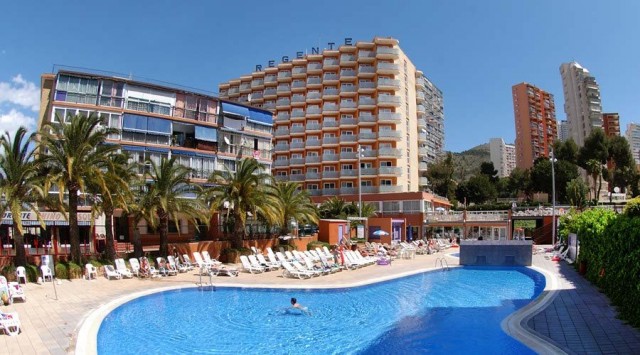 Azora y Med Playa reformarán los hoteles Agir y Regente de Benidorm