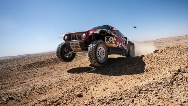 Sainz y Barreda hacen doblete español en una etapa acortada por el fuerte viento