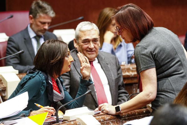 Cs desmiente a Celdrán y a sí mismo con el 'pin', pero su preacuerdo con PP y Vox sí recoge la medida