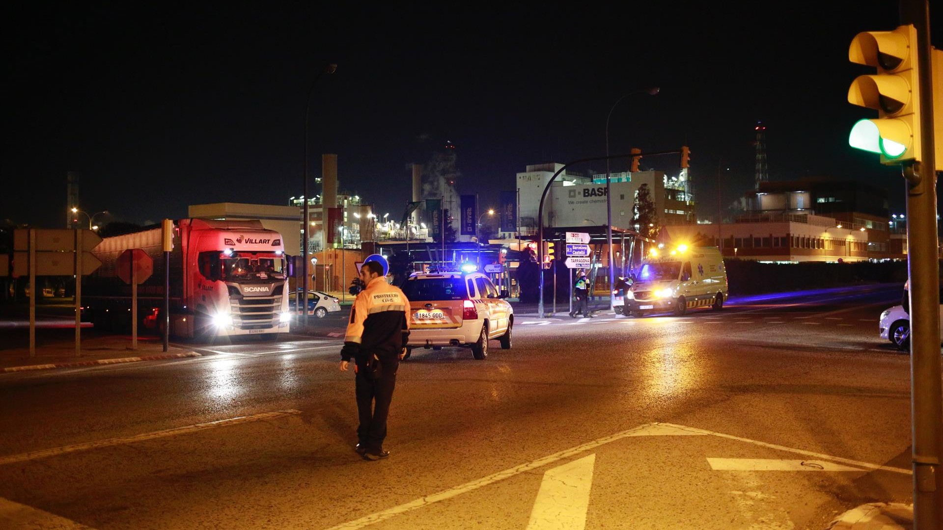 Hallan muerto al trabajador desaparecido en la explosión de una química de Tarragona