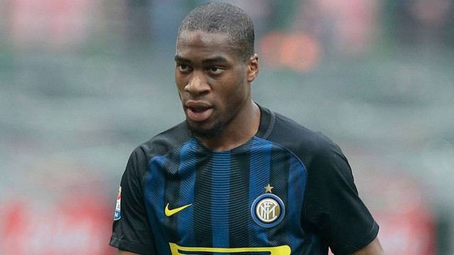 Apretón valencianista por Kondogbia 