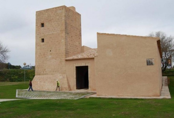 El bipartito de Alicante regulará la protección de las Torres de la Huerta a través de un Plan Especial