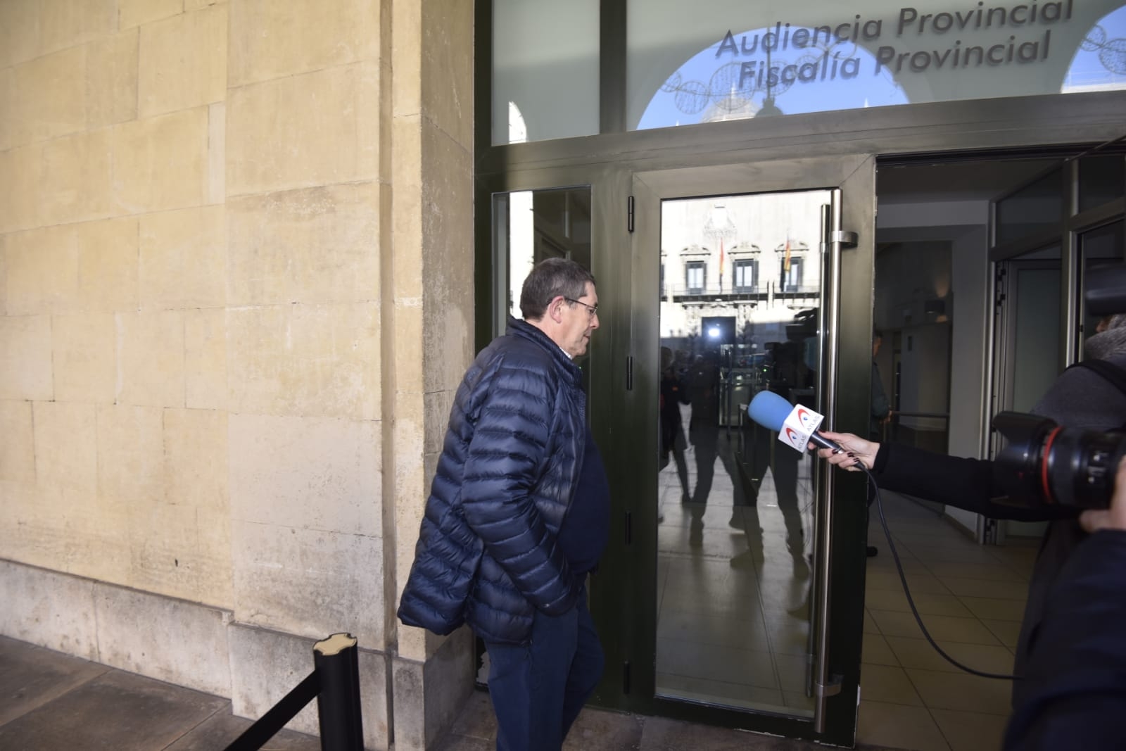 Arranca el juicio por el asesinato del exalcalde de Polop entre la negación de los acusados