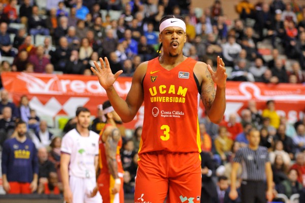 Eddie, del UCAM, séptimo jugador de la Liga que anota siete o más triples en dos partidos seguidos