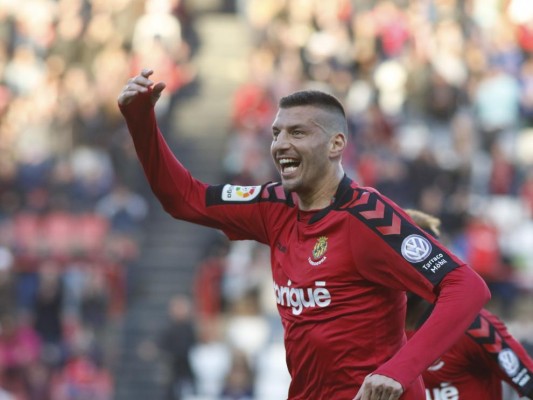 Hércules y Nàstic esperan anunciar este lunes el trueque de Fran Miranda por Bruno Perone