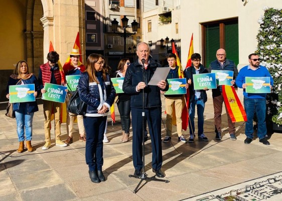 Más de 1.000 personas secundan la convocatoria de Vox en Castellón para pedir la unidad de España