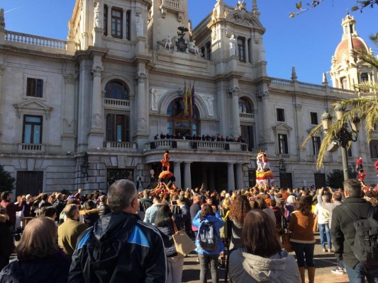 Ambiente festivo y un intento de boicot en la cabalgata de las Magas de Enero
