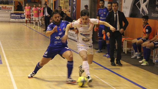 El Bisontes Castellón no puede con el Noia y cosecha su tercera derrota consecutiva (3-1) 