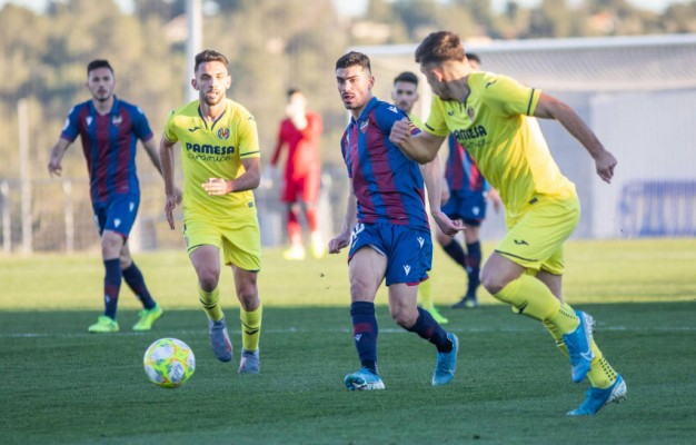 La igualdad reina en el derbi autonómico de filiales