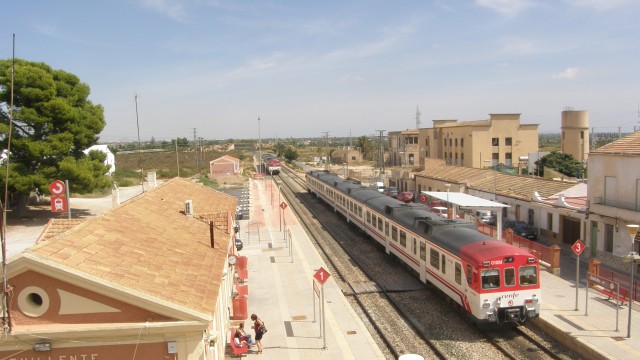 El presupuesto autonómico también pasa por Santa Pola y Crevillente, pero en forma de 'pedrea'