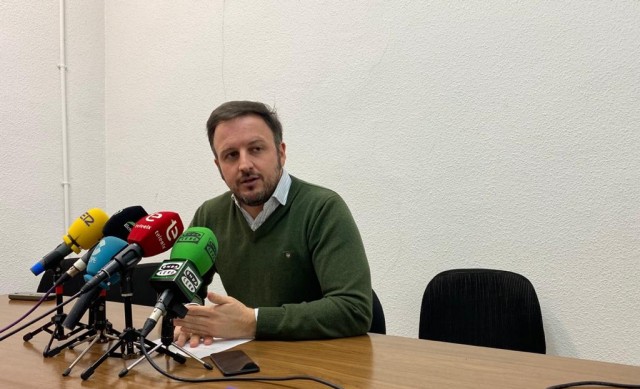 Ruz denuncia que Sánchez ha paralizado obras para Elche y lamenta la falta de neutralidad en las redes de alcaldía
