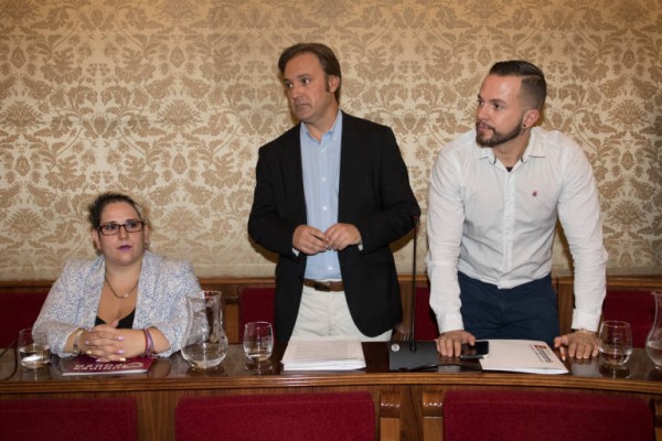 Compromís solicita fondos para construir un centro de acogida temporal para personas sin hogar